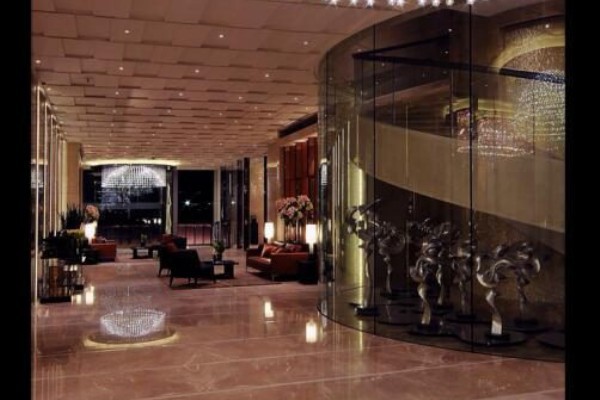 重庆男子专属：头部按摩，唤醒你的健康活力